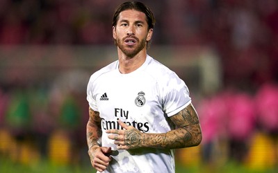 168电竞评论-拉斯帕多里远射中柱后补射进球